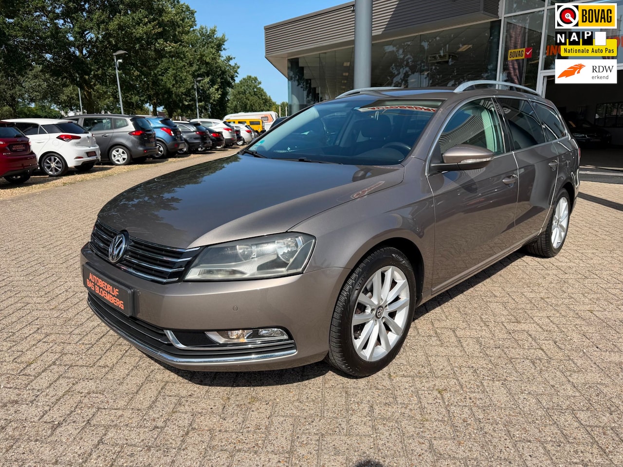 Volkswagen Passat Variant - 1.4 TSI Highline BlueMotion 1.4 TSI Highline BlueMotion, Automaat, Navi, Trekhaak, Clima, Leer/ alcantara, etc - AutoWereld.nl