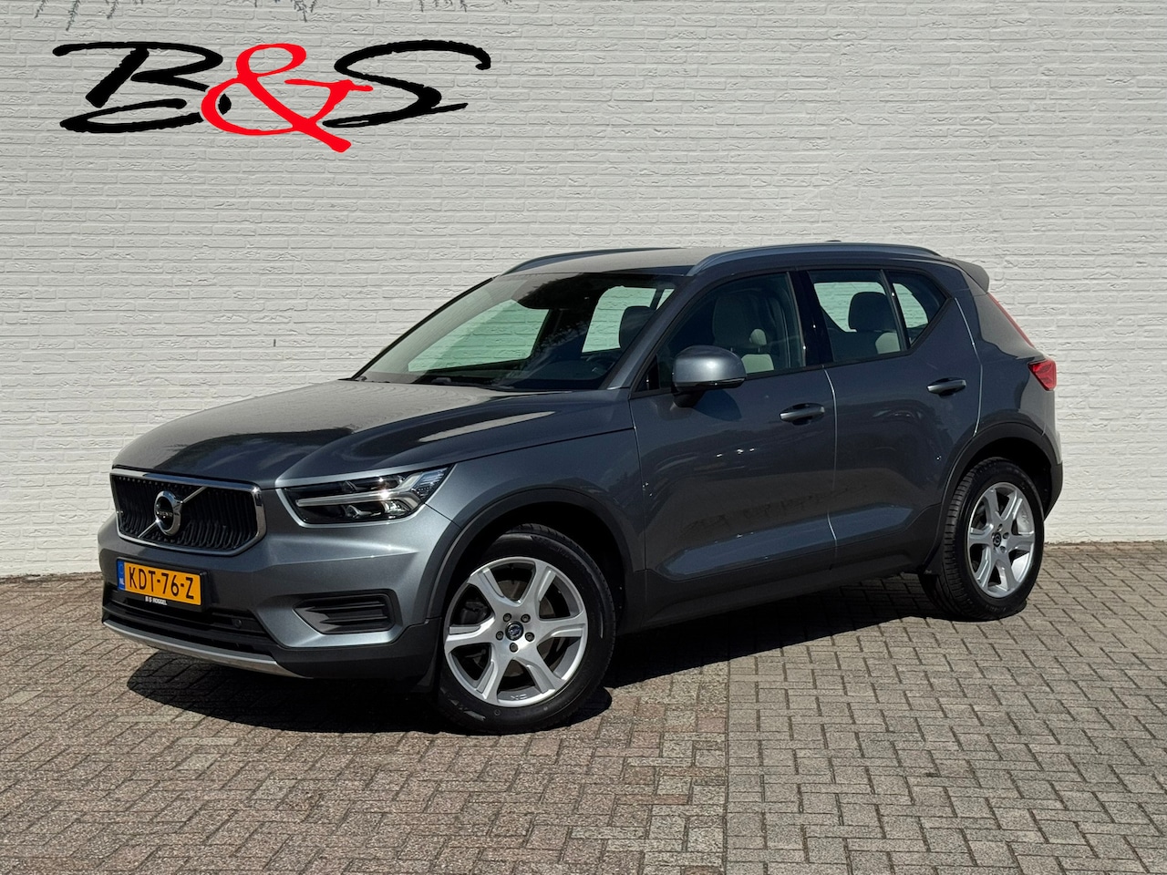 Volvo XC40 - 2.0 T4 Inscription Trekhaak Led Dab+ Bluetooth Leder Clima Cruise adaptief - AutoWereld.nl