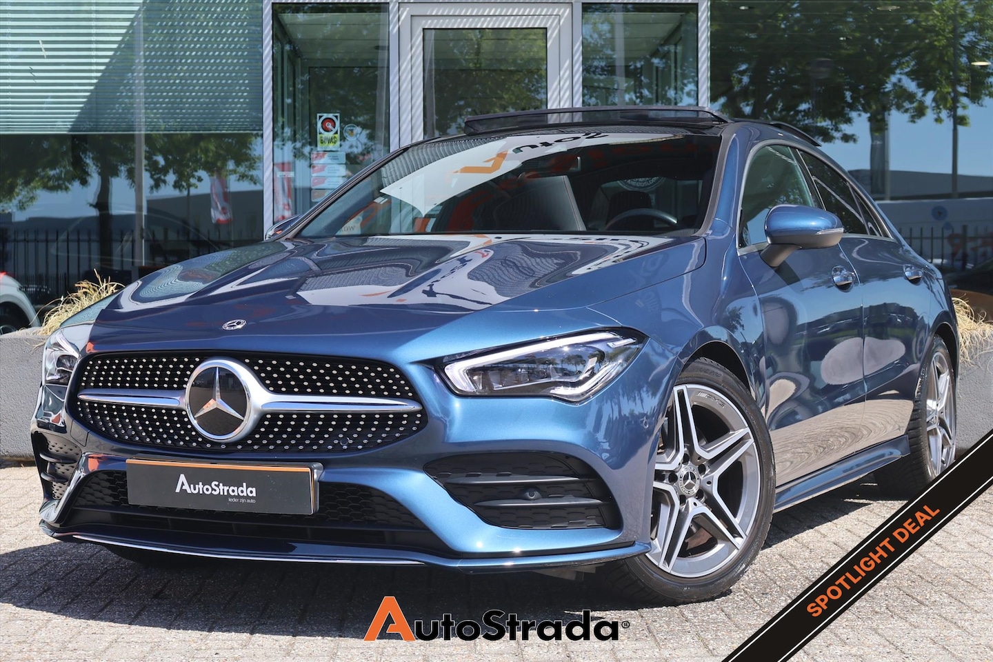 Mercedes-Benz CLA-Klasse - Coupé 200 AMG-LINE 163pk I Pano I Sfeerverlichting I Navi I Memory I Stoelverwarming | ACC - AutoWereld.nl