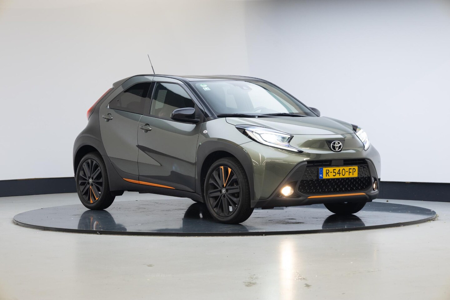 Toyota Aygo X - 1.0 VVT-i S-CVT Limited 1.0 VVT-i S-CVT Limited - AutoWereld.nl
