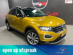 Volkswagen T-Roc - 1.0 TSI Sport|LED|Trekhaak|Stoelverw.|ACC|Camera