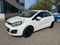 Kia Rio - 1.2 CVVT BusinessL. CRUISE BLUETH LED NAP