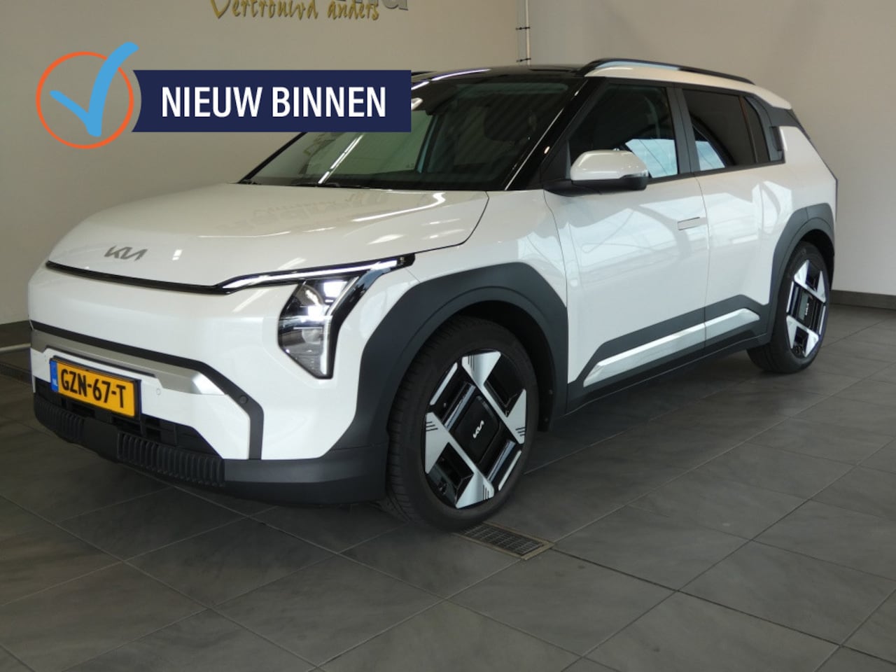 Kia EV3 - Plus Adv. 58.3 kWh Sunroof harman kardon leder - AutoWereld.nl