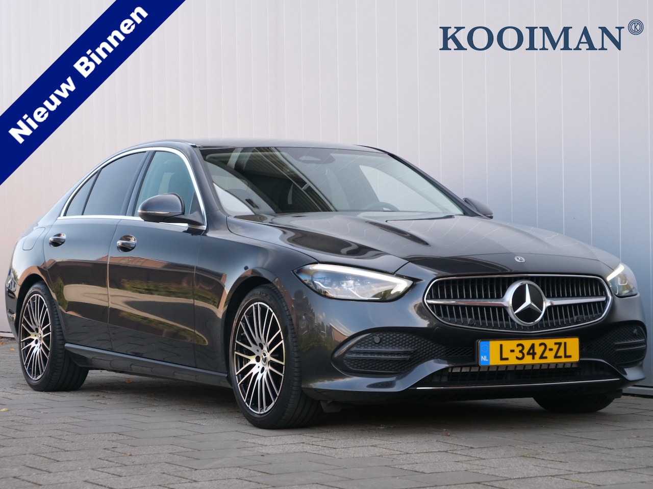 Mercedes-Benz C-klasse - 180 Luxury Line 170 Pk Automaat Navi / DAB / Apple Carplay / Camera / Leer - AutoWereld.nl