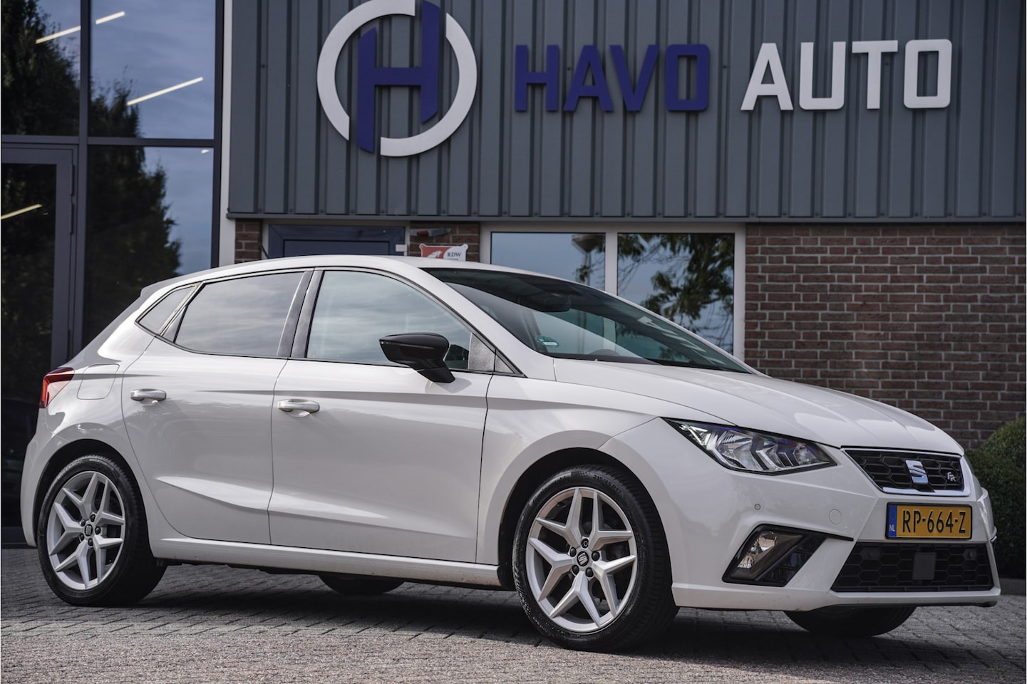 SEAT Ibiza - 1.0 TSI FR Business Intense 1.0 TSI FR Business Intense, NAVI, CLIMA, ACC, NAP - AutoWereld.nl