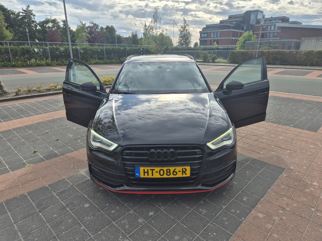 Audi A3 Sportback - 1.6 TDI Ambition Sport Edition - AutoWereld.nl