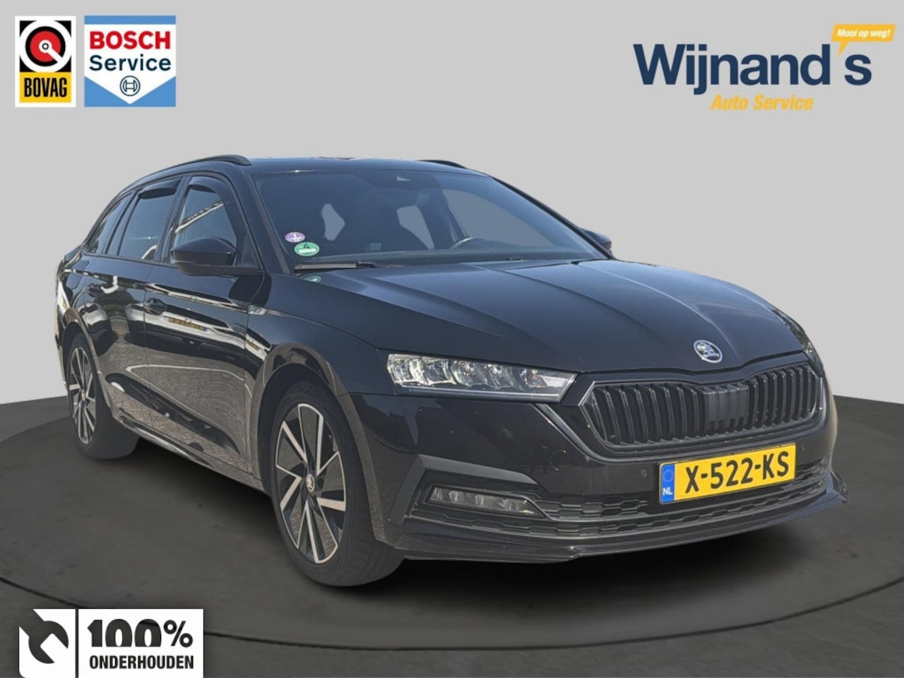 Skoda Octavia Combi - 1.5 e-TSI Sportline Black | Pano | trekhaak | Head up | Sportstoelen | digidash | Camera e - AutoWereld.nl