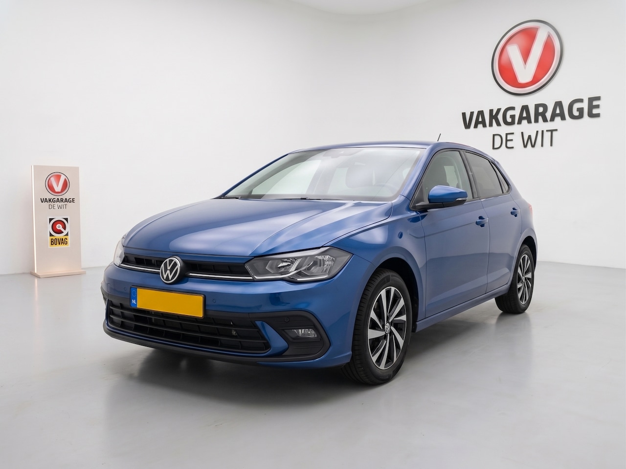 Volkswagen Polo - 1.0 TSI DSG Automaat (2023) | Active Edition | Camera | Navi | BOVAG - AutoWereld.nl