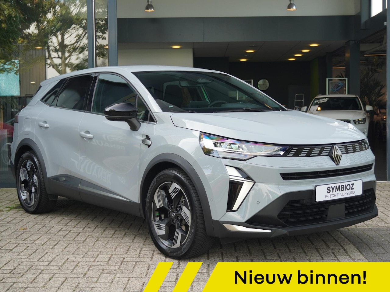 Renault Symbioz - 1.8 E-Tech full hybrid 160 techno AUTOMAAT / NAVI / PACK WINTER / E.L. ACHTERKLEP / CAMERA - AutoWereld.nl