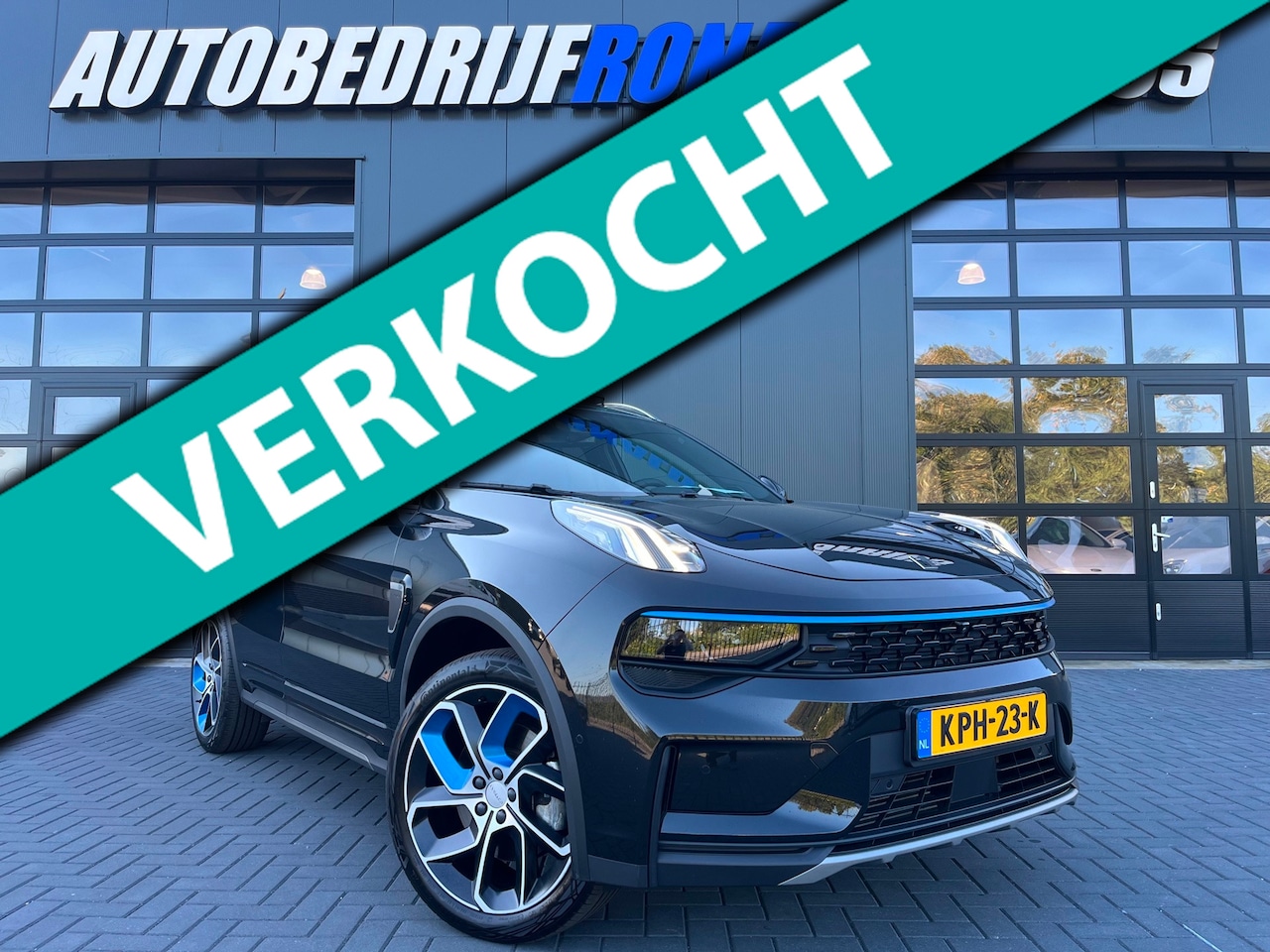 Lynk & Co 01 - 1.5 MY24 Nieuw-Model/Panoramadak/360Camera/Rolhoes/Zwarte Hemel/Carplay/1Ste Eigenaar/Deal - AutoWereld.nl