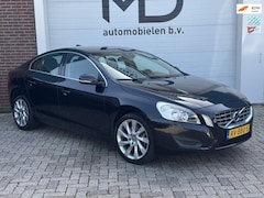 Volvo S60 - 2.0T Summum - Trekhaak - Automaat - Navi - Camera