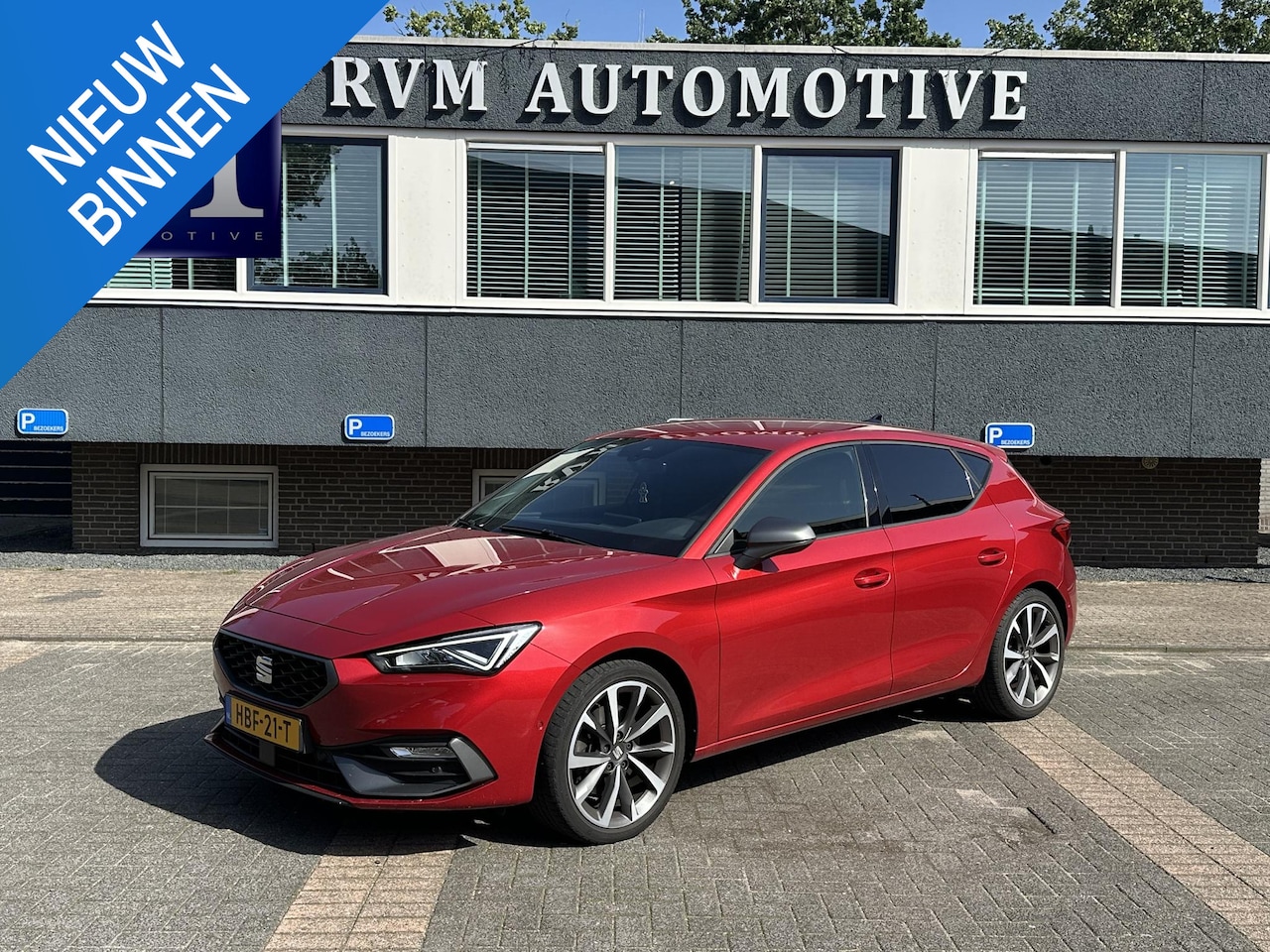 SEAT Leon - 1.5 eTSI FR STOEL + STUURVERWARMING |ACHTERUIT RIJ CAMERA | KEYLESS | DODEHOEK | APPLECARP - AutoWereld.nl