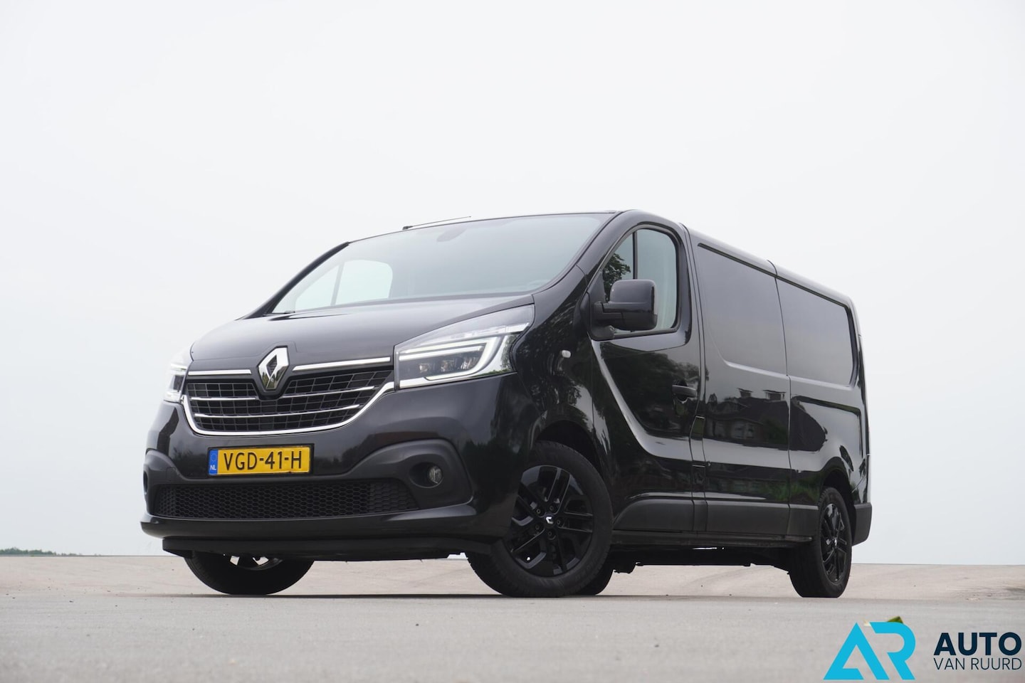 Renault Trafic - bestel 2.0 dCi 145 T29 L2H1 Business - AutoWereld.nl