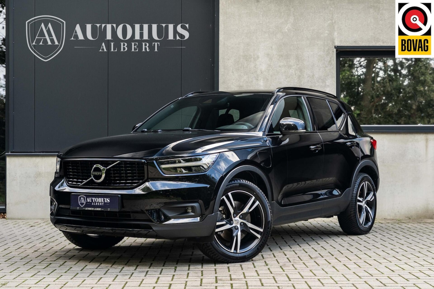 Volvo XC40 - T5 R-Design Pilot Assist ACC BLIS Camera DAB 19'' - AutoWereld.nl