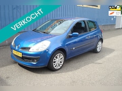 Renault Clio - 1.2-16V Collection, Nieuwe APK, Airco, trekhaak