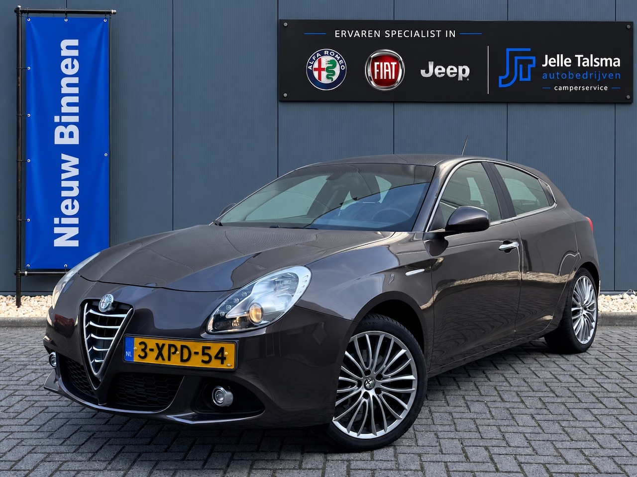 Alfa Romeo Giulietta - 1.4 T Distinctive Lusso | Automaat | Schakelflippers | Climatecontrol | Navigatie | 18'' L - AutoWereld.nl