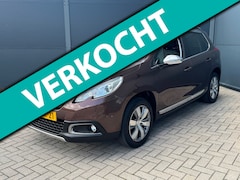 Peugeot 2008 - 1.2 PureTech / Automaat / Pano / Navi / Leer