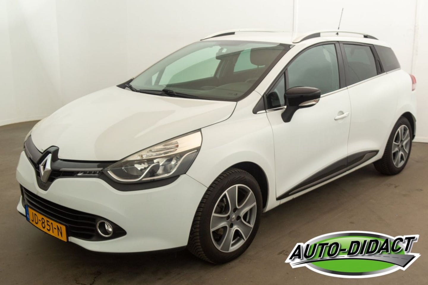 Renault Clio - 0.9 TCe Navi Airco Night&Day - AutoWereld.nl