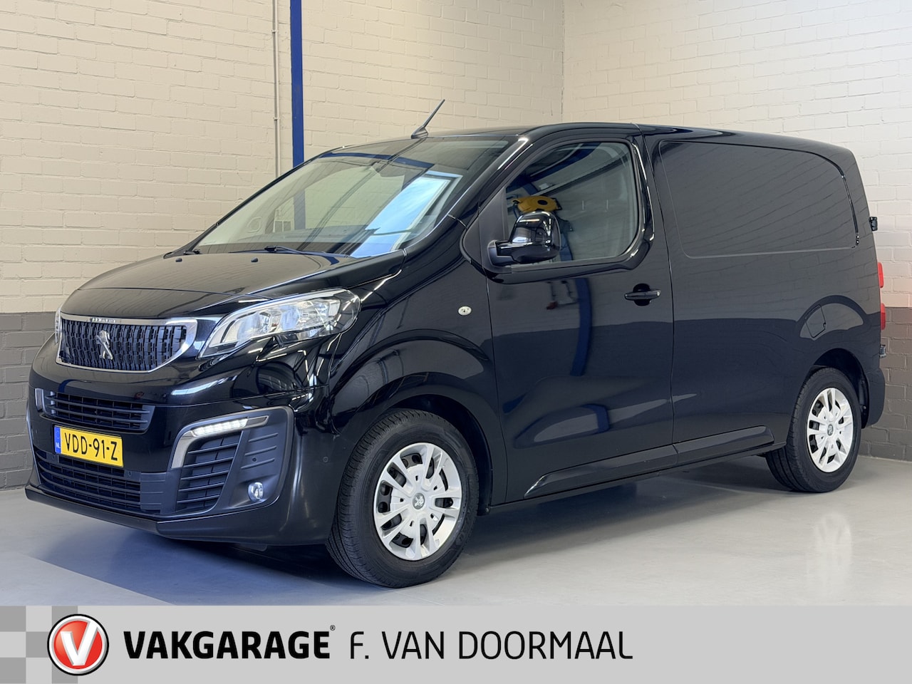 Peugeot Expert - 1.5 BlueHDI 100 Compact Premium 1.5 BlueHDI 100 Compact Premium - AutoWereld.nl
