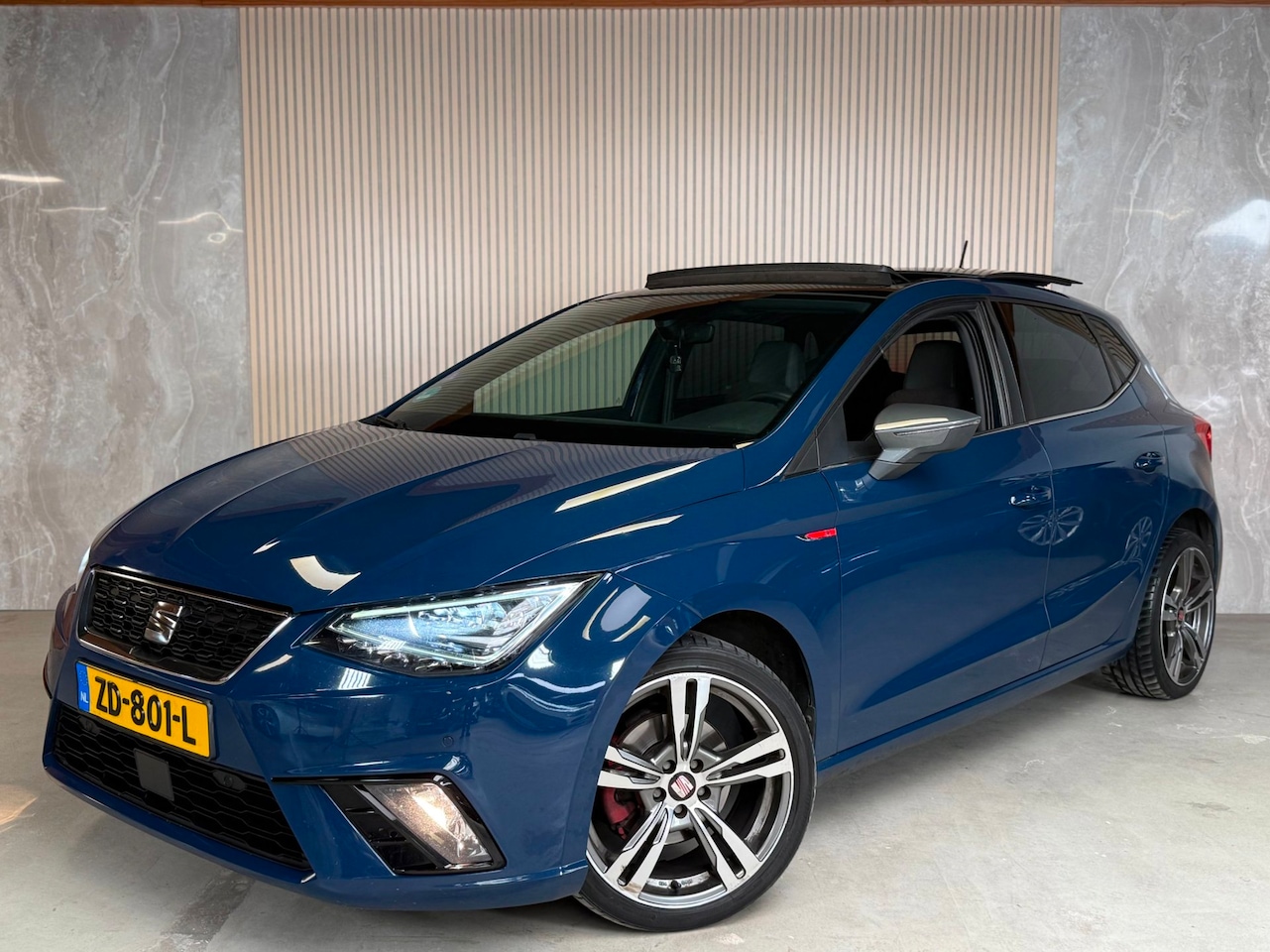 SEAT Ibiza - 1.0 TSI FR Business Intense Nwe Apk Pano Keyless Carplay Airco Cruise Control - AutoWereld.nl