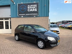 Volkswagen Polo - 1.4-16V Trendline
