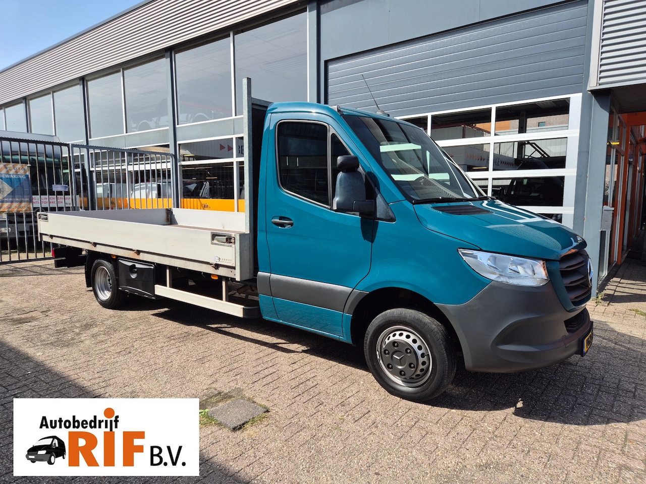 Mercedes-Benz Sprinter - 516 CDI Open laadbak 4.26m GVW 3500kg Euro 6D - AutoWereld.nl