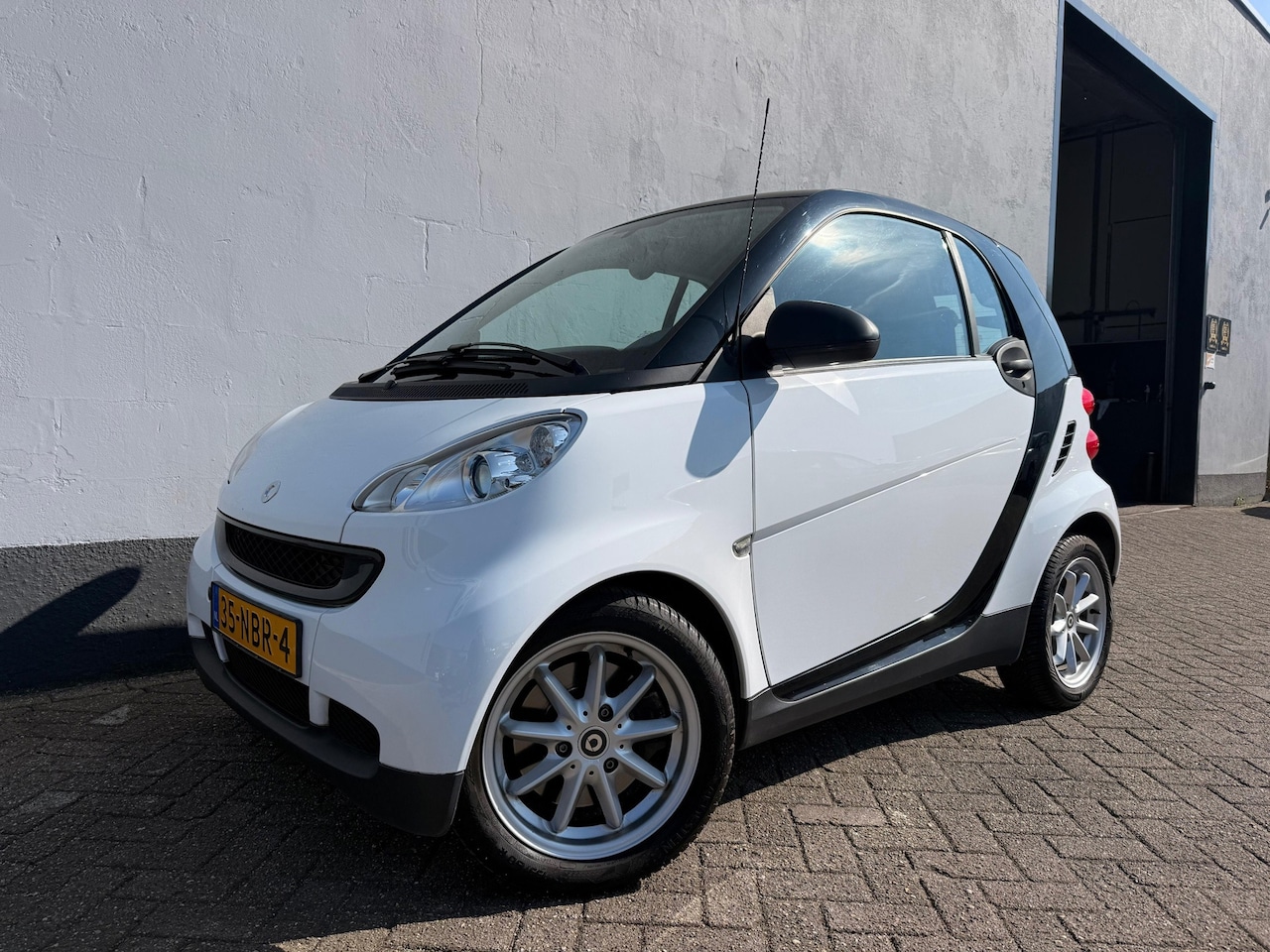Smart Fortwo coupé - 1.0 mhd Pure - Airco - AutoWereld.nl