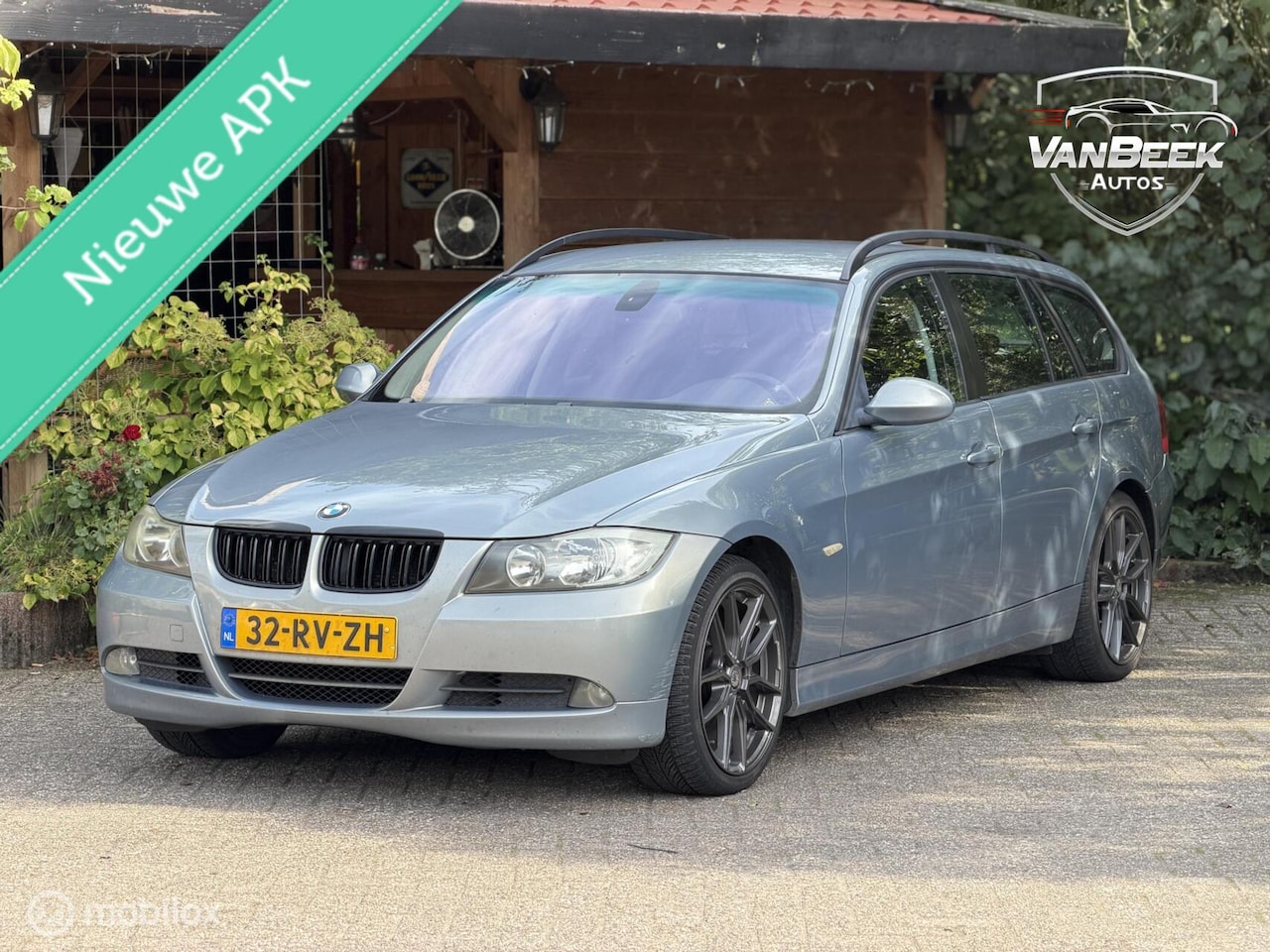 BMW 3-serie Touring - 320i Executive 320i Executive - AutoWereld.nl