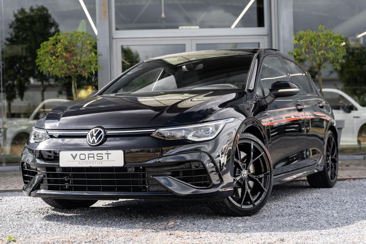 Volkswagen Golf - 2.0 TSI R 4Motion Performance Akrapovic HK - AutoWereld.nl