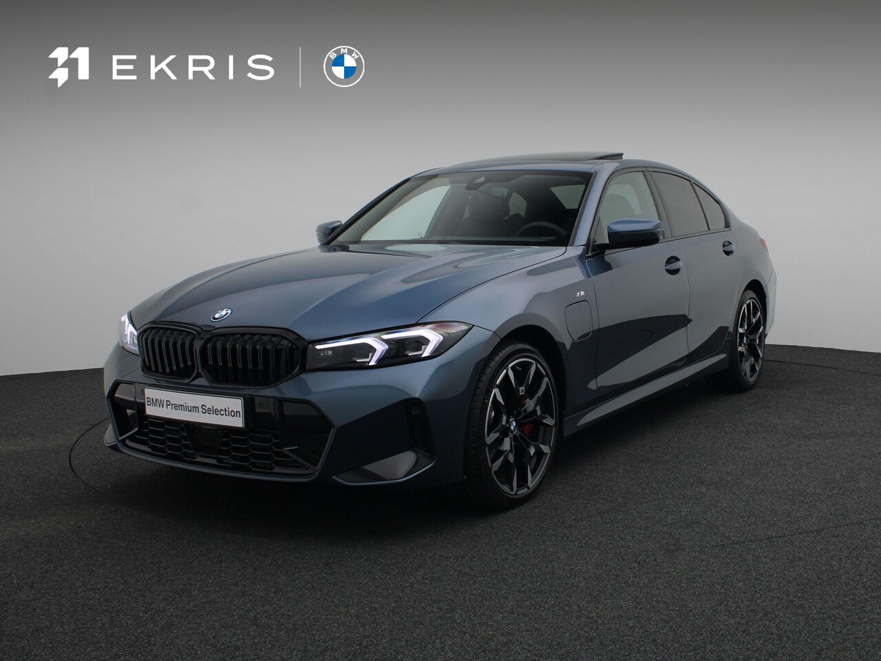 BMW 3-serie - 330e M Sportpakket Pro | Comfort Pack | Comfort Access | Achteruitrijcamera | Trekhaak | E - AutoWereld.nl