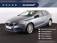 Volvo V40 Cross Country - T3 Nordic+ Luxury - AUTOMAAT - Panoramadak - Parkeercamera achter - Verwarmde voorstoelen