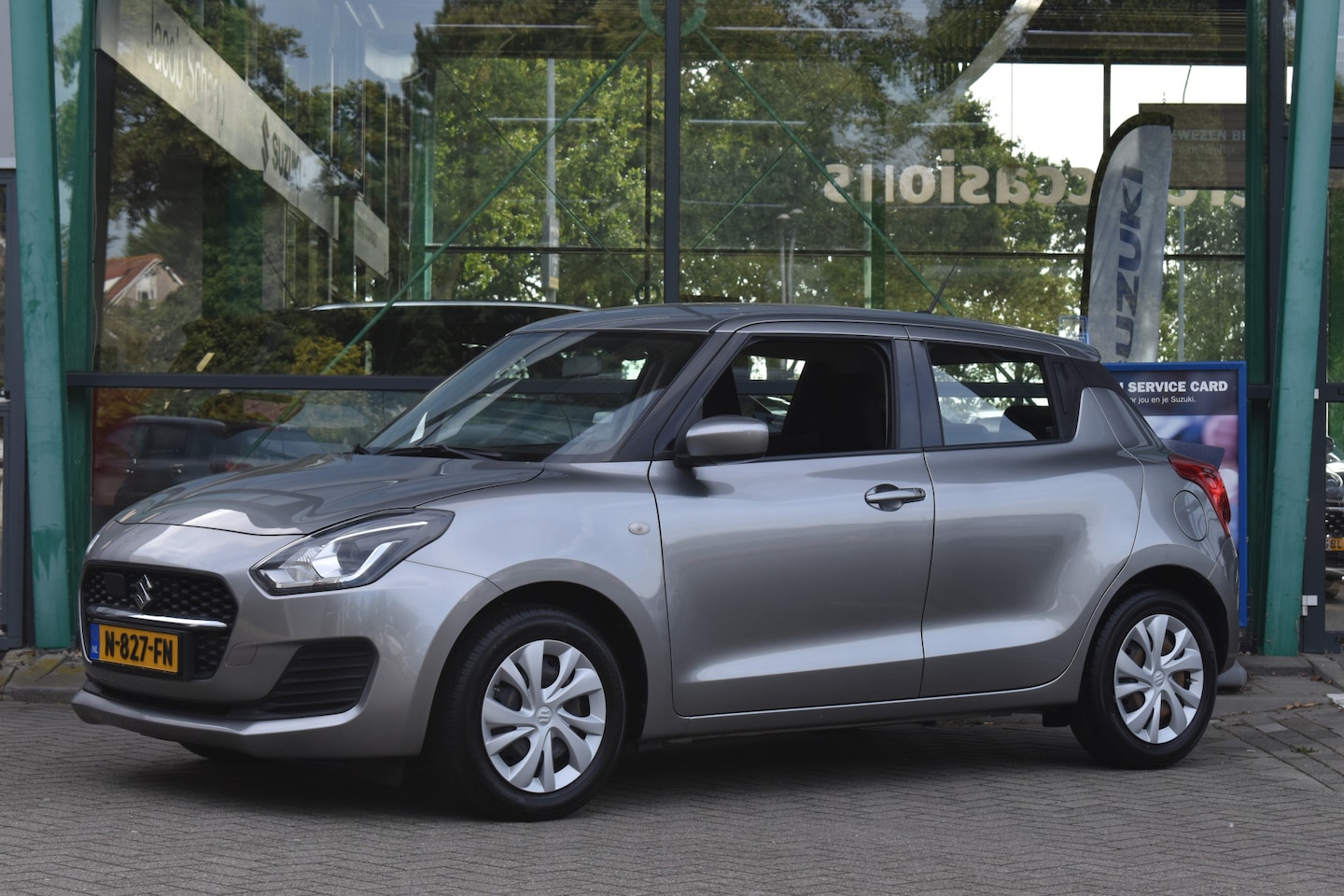 Suzuki Swift - 1.2 Comfort Smart Hybrid Handgeschakeld 83pk | Airco | NL-auto | Bluetooth | - AutoWereld.nl