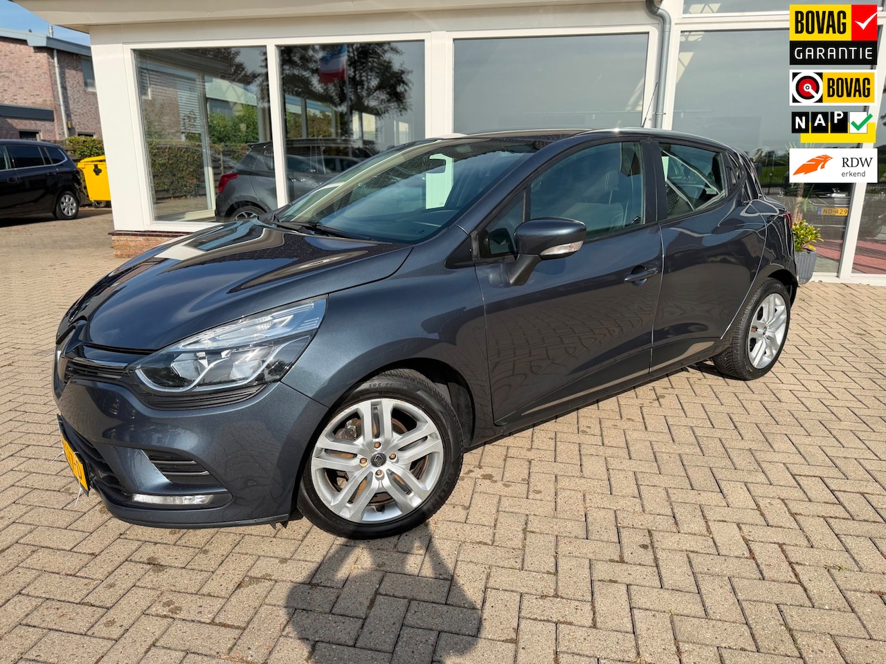 Renault Clio - 0.9 TCe Zen/ Cruise/ Airco/ Carplay/ LM velgen/ NAP - AutoWereld.nl
