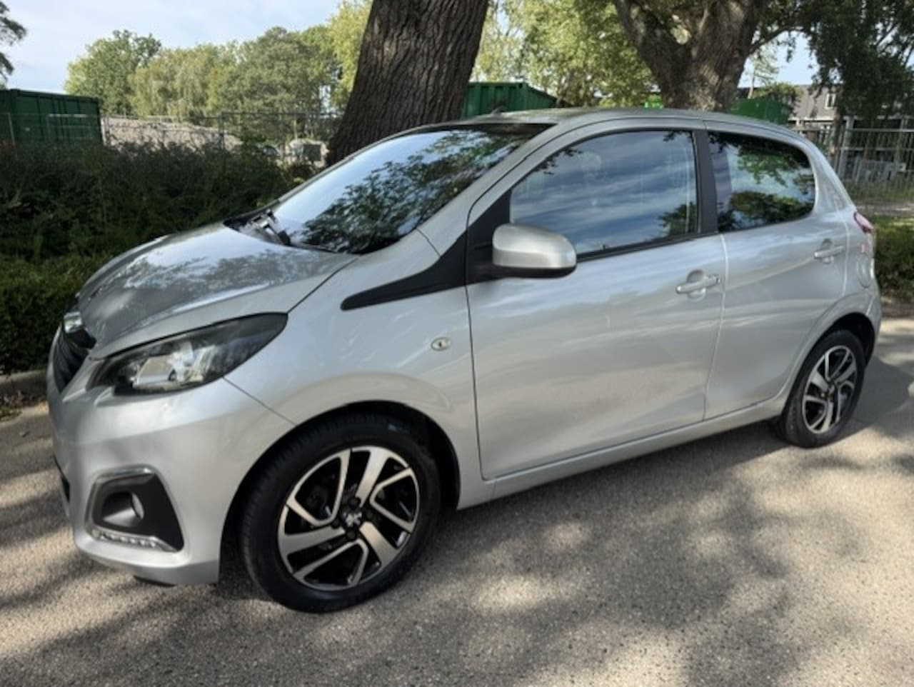 Peugeot 108 - 1.0 e-VTi Allure Airco LM Velg !!! - AutoWereld.nl