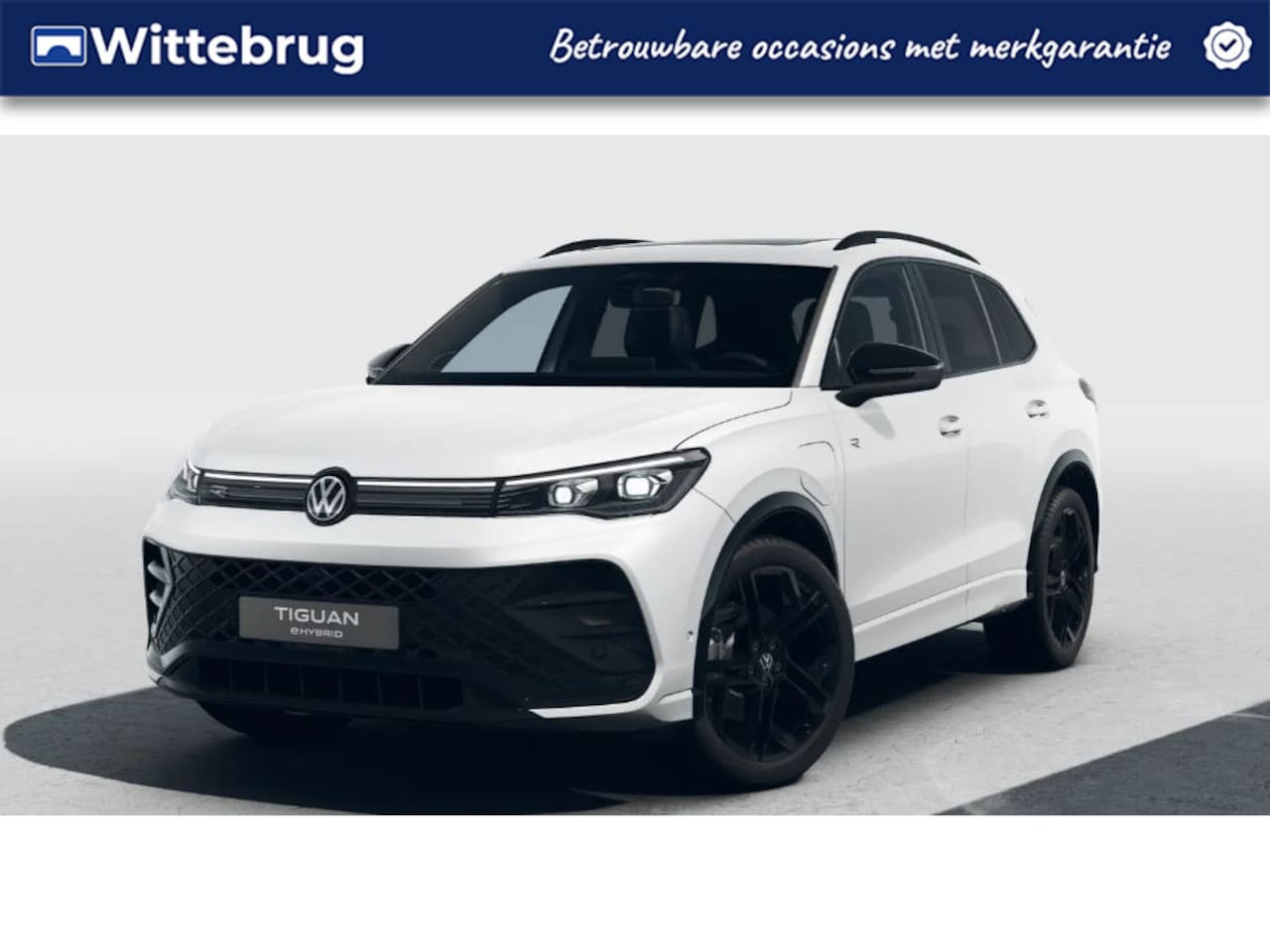 Volkswagen Tiguan - 1.5 eHybrid 272PK DSG R-Line Edition / Resterende Fabrieksgarantie tot 1-10 2029 / Black S - AutoWereld.nl