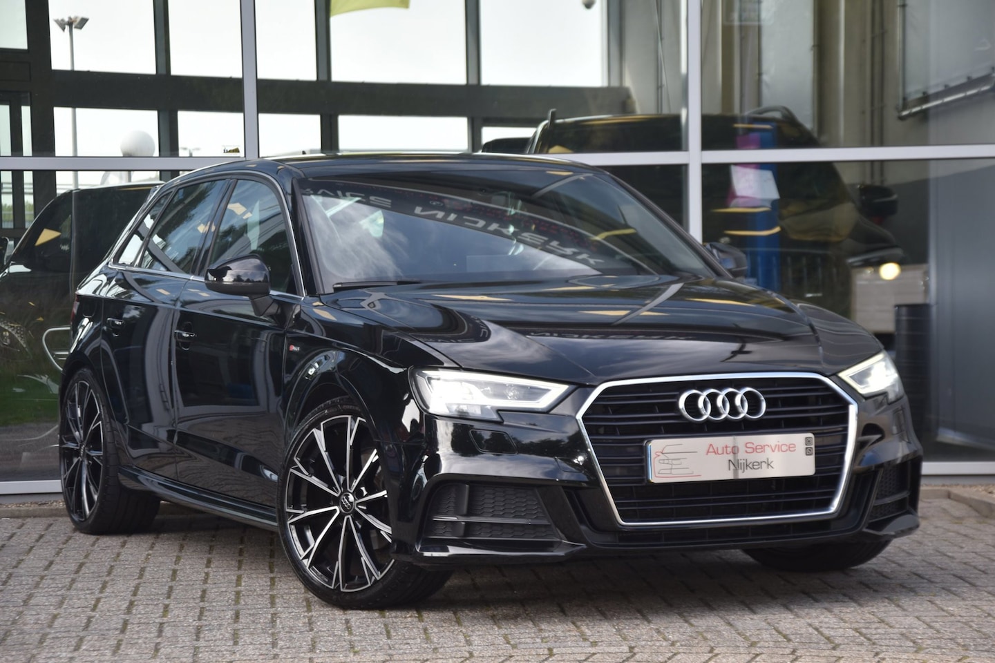 Audi A3 Sportback - 35 TFSI CoD Advance Sport S-Line Aut. Nav. Pdc Trekhaak - AutoWereld.nl
