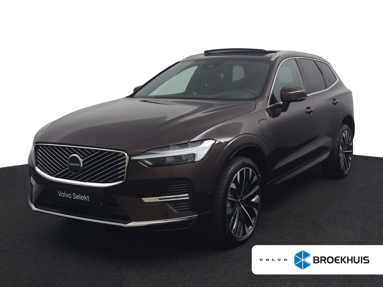 Volvo XC60 - T8 AWD Ultra Bright Exec. Ed. | Luchtvering | Trekhaak | Bowers & Wilkins | Massega | Snel - AutoWereld.nl