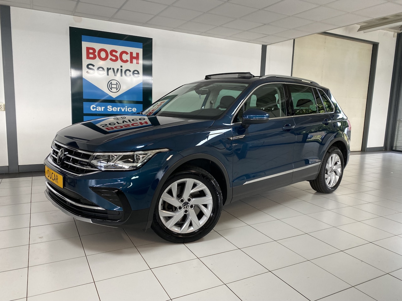 Volkswagen Tiguan - 1.4 TSI eHybrid Elegance Panoramadak / Trekhaak / Carplay - AutoWereld.nl