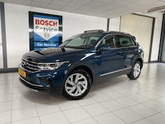 Volkswagen Tiguan - 1.4 TSI eHybrid Elegance Panoramadak / Trekhaak / Carplay