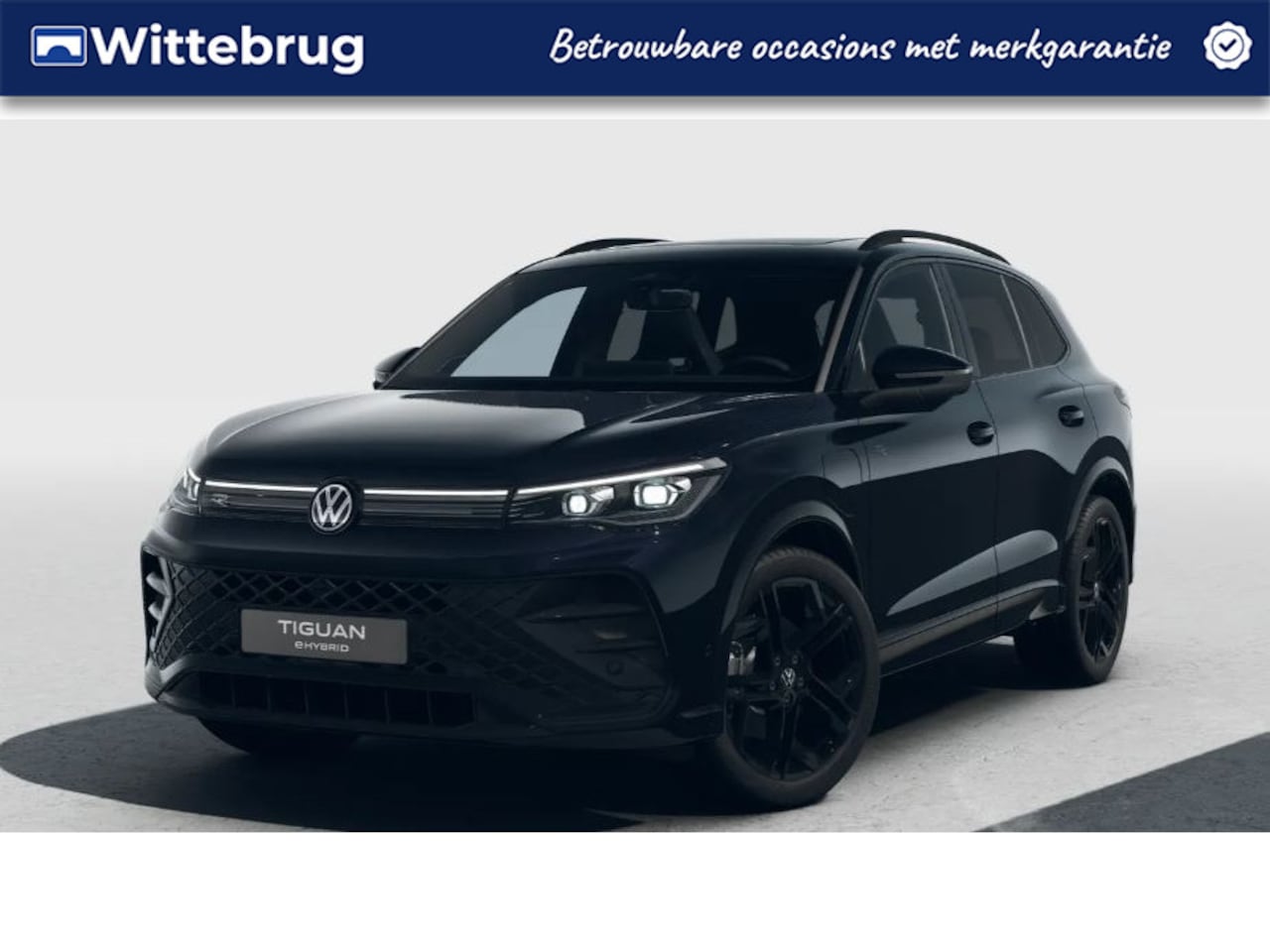 Volkswagen Tiguan - 1.5 eHybrid 272PK DSG R-Line Edition / Resterende Fabrieksgarantie tot 1-10 2029 / Black S - AutoWereld.nl