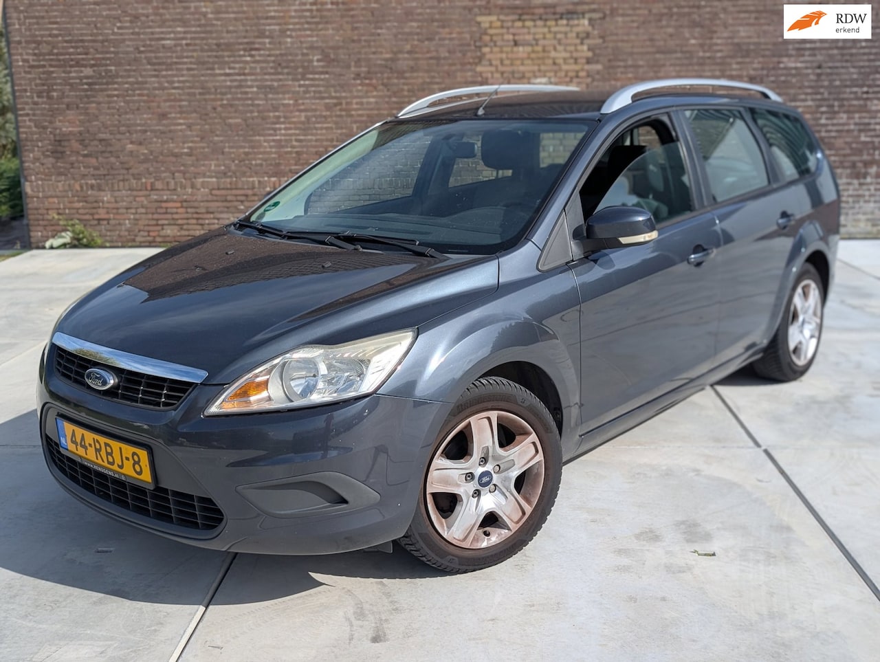 Ford Focus Wagon - 1.6 airco trekhaak voorruitverw. - AutoWereld.nl