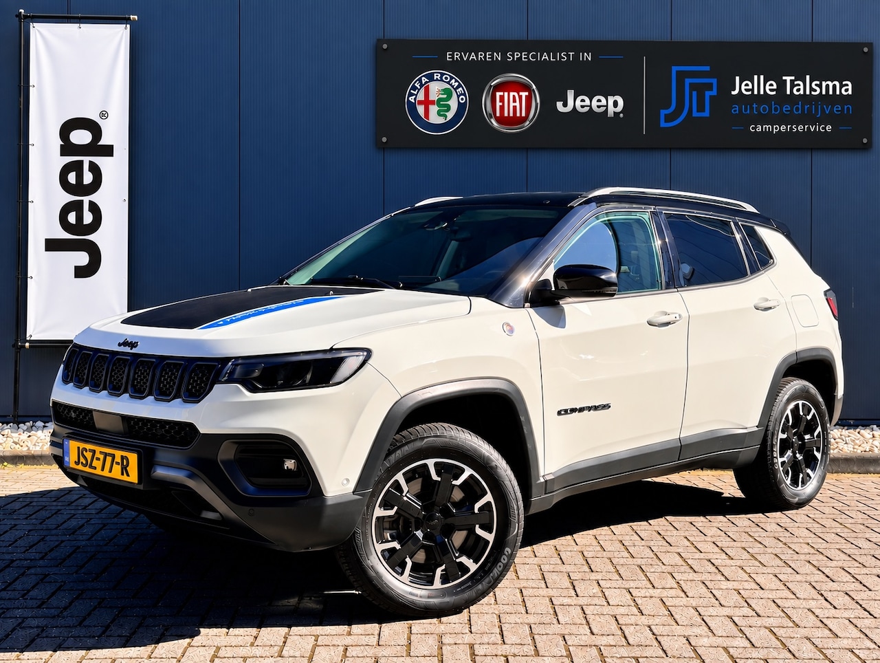 Jeep Compass - 4xe 240 Plug-in Hybrid Electric Trailhawk | Camera | Leder | Apple Carplay/Android Auto | - AutoWereld.nl