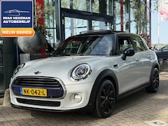 MINI 5-Deurs - 1.5 Cooper Chili Serious Bus Panoramadak | PDC | ECC | Navigatie | LM velgen |