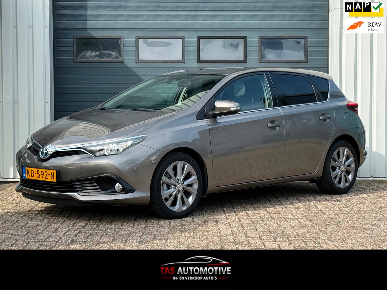 Toyota Auris - 1.8 Hybrid Dynamic 2e EIG/NAVI/CLIMA/CRUISE - AutoWereld.nl