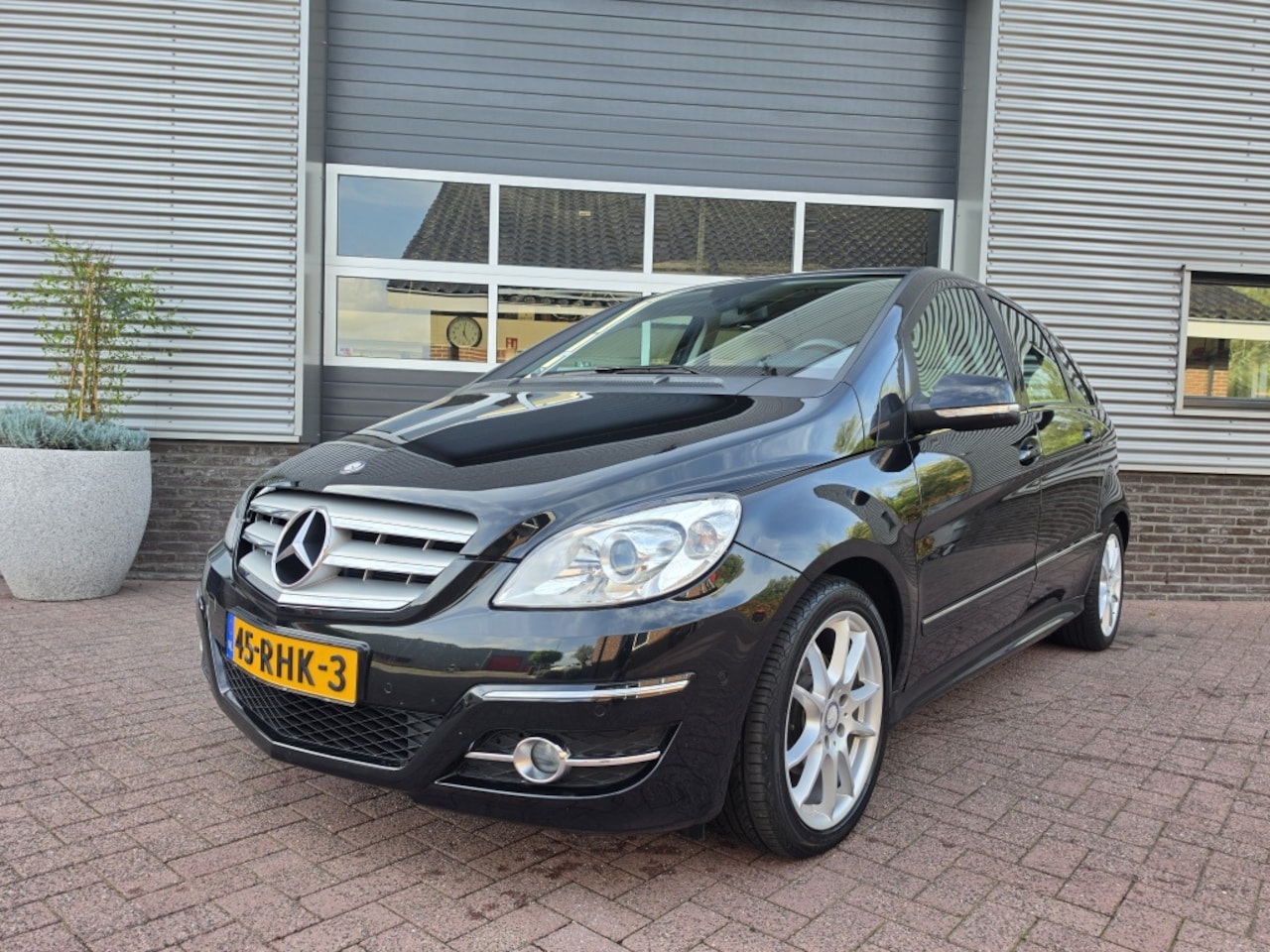 Mercedes-Benz B-klasse - | NL Auto | Trekhaak | Air 180 Busines Cl. - AutoWereld.nl