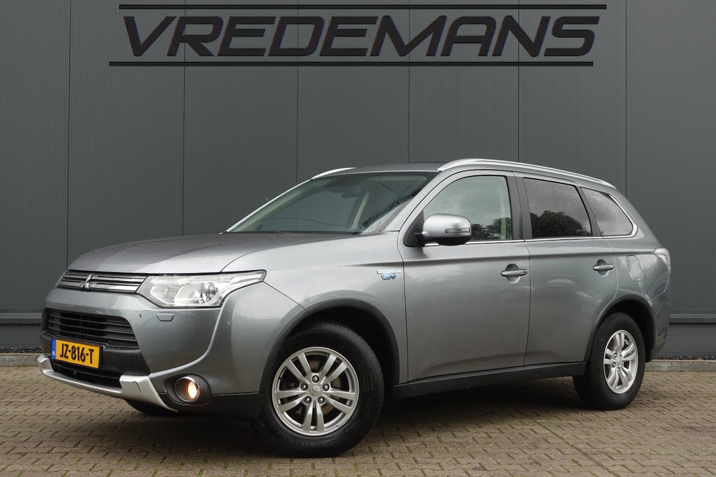 Mitsubishi Outlander - 2.0 PHEV instyle 2.0 PHEV Instyle+ - AutoWereld.nl
