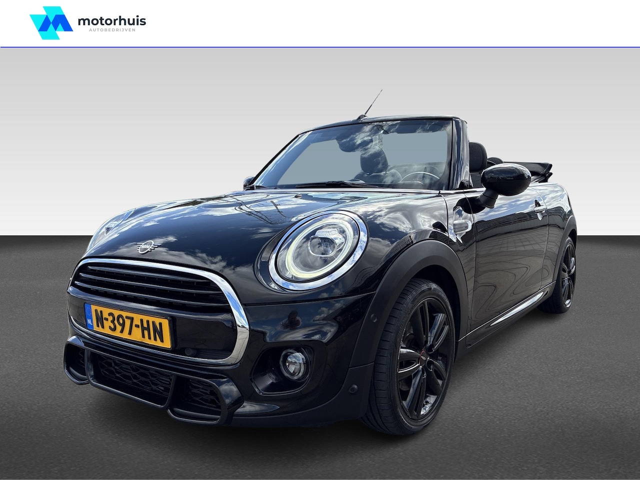 MINI Cabrio - 1.5 Cooper Sidewalk Edition | Airco (automatisch) | Connected services | Cruise control - AutoWereld.nl