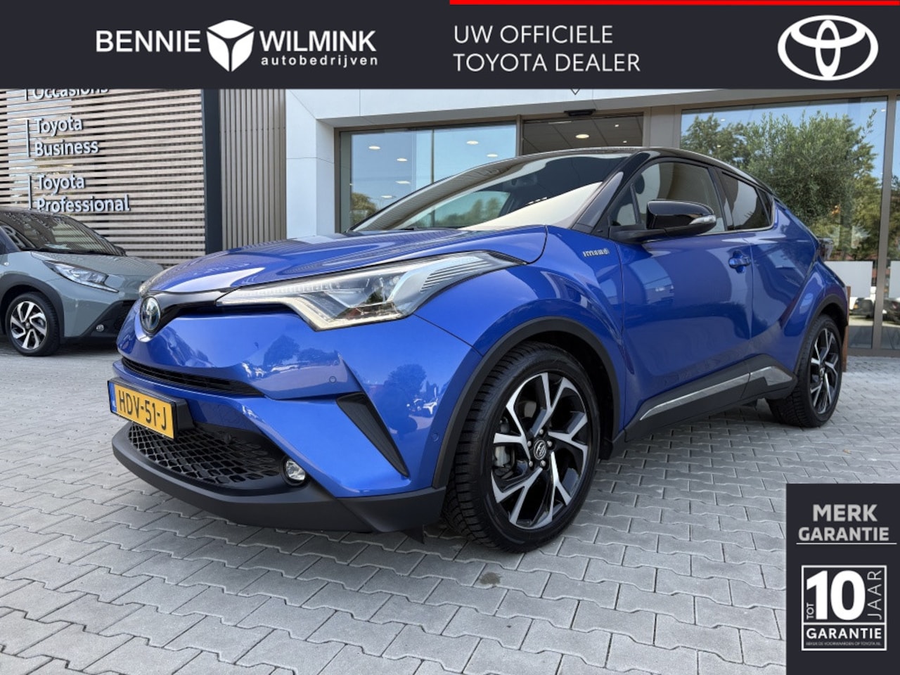 Toyota C-HR - 1.8 Hybrid Style Bi-Tone | Parkeersensoren | JBL | Trekhaak - AutoWereld.nl