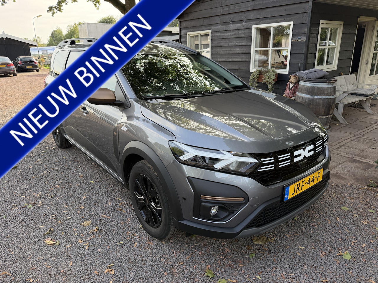 Dacia Jogger - 1.0 TCe 100 ECO-G Extreme 5p. CAM|PDC|CARPLAY - AutoWereld.nl