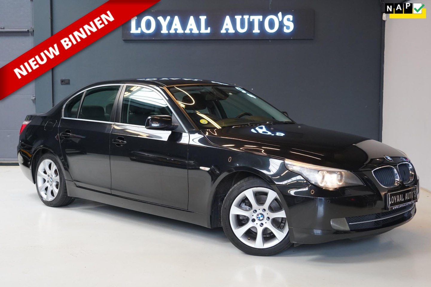 BMW 5-serie - 520i Business Line Edition I | AUT | NAVI | CRUISE | PDC | NAP | APK - AutoWereld.nl